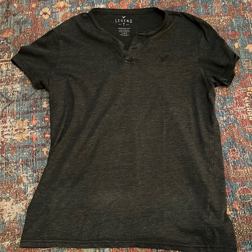 American Eagle Henley